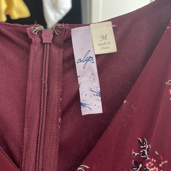 Francesca’s romper sz medium - Picture 3 of 10